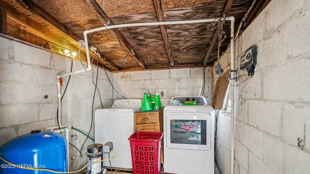 $170,000 | 130 Lakeview Way, Interlachen, FL 32148