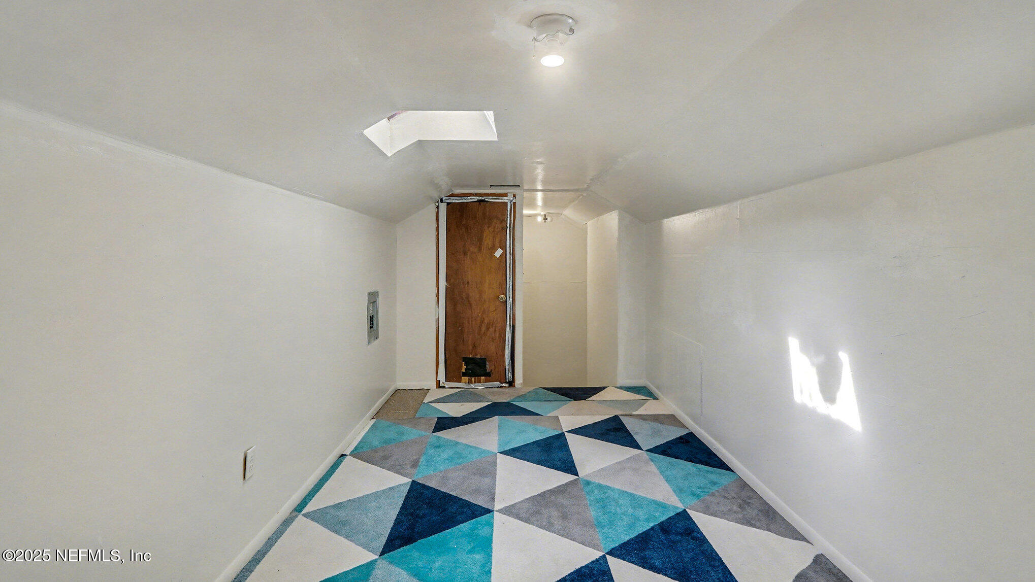 130 Lakeview Way Interlachen, FL 32148 - Photo 22 of 29 a view of entryway with a rug