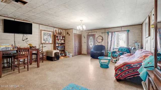 $170,000 | 130 Lakeview Way, Interlachen, FL 32148