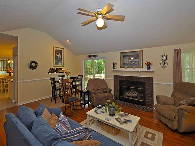 121 Dogwood Trace Anderson, SC 29621 - Photo 3 of 17 Gallery Image 3