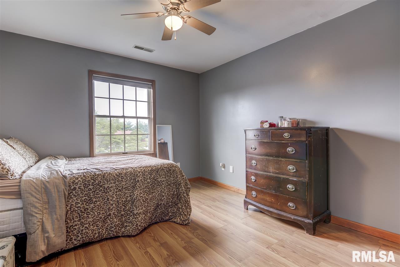 1108 Equestrian Lane Springfield, IL 62712 - Photo 26 of 35