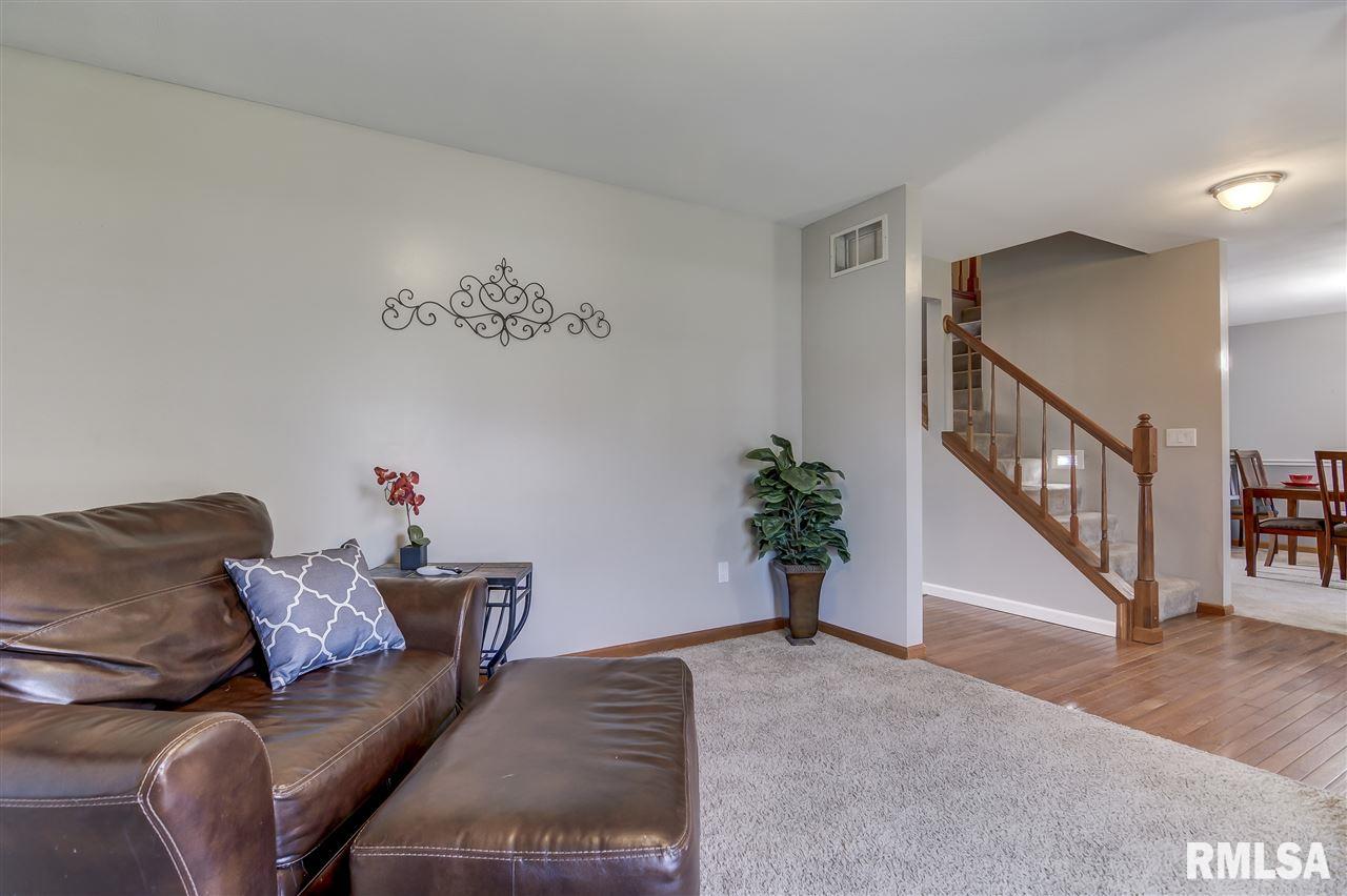 1108 Equestrian Lane Springfield, IL 62712 - Photo 5 of 35