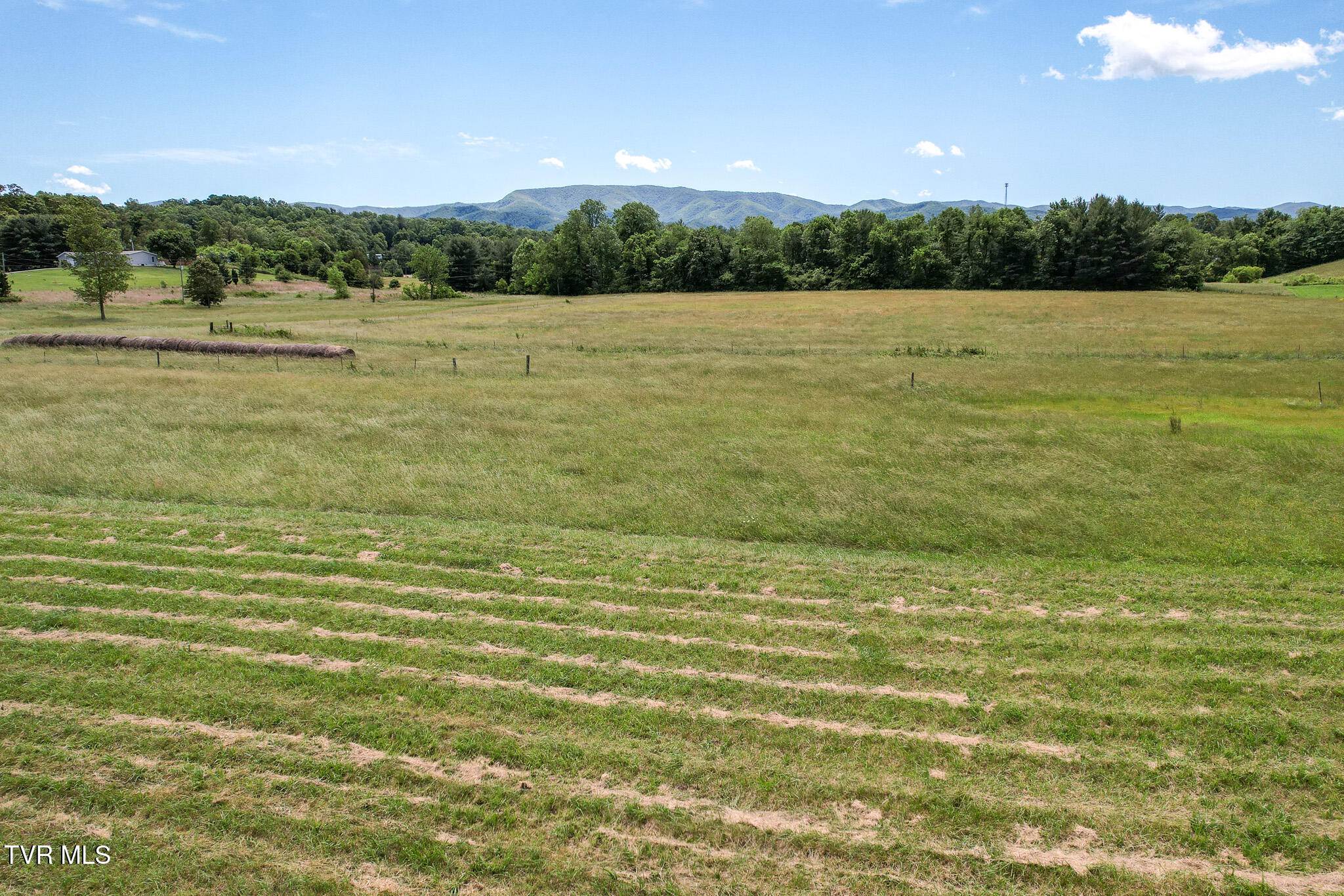 379 Shaw Road, Unit 7 Chuckey, TN 37641 - Photo 13 of 16 DJI_0883-Edit