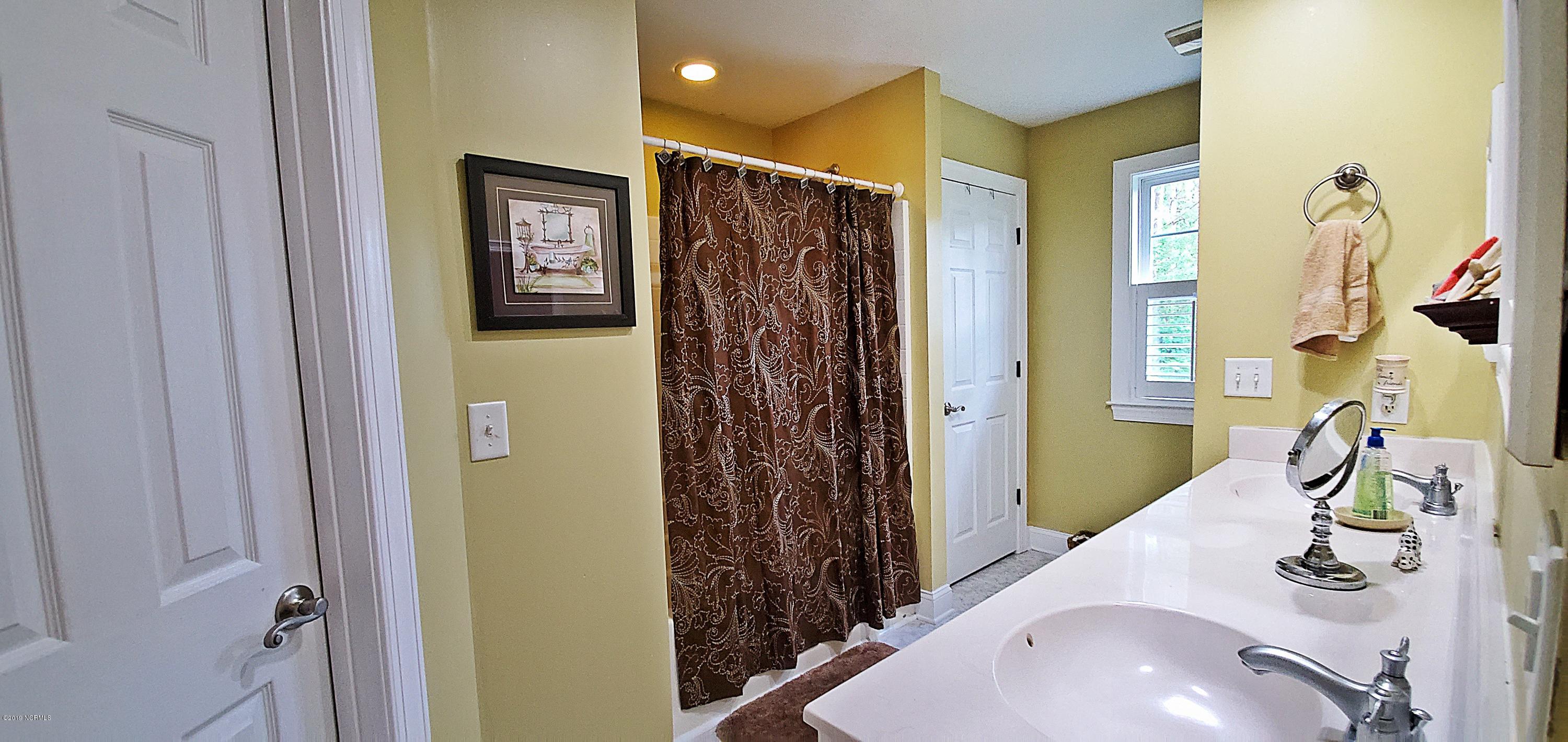 103 Spring Chase Lane Rocky Point, NC 28457 - Photo 13 of 30 103 Spring Chase Ln 7