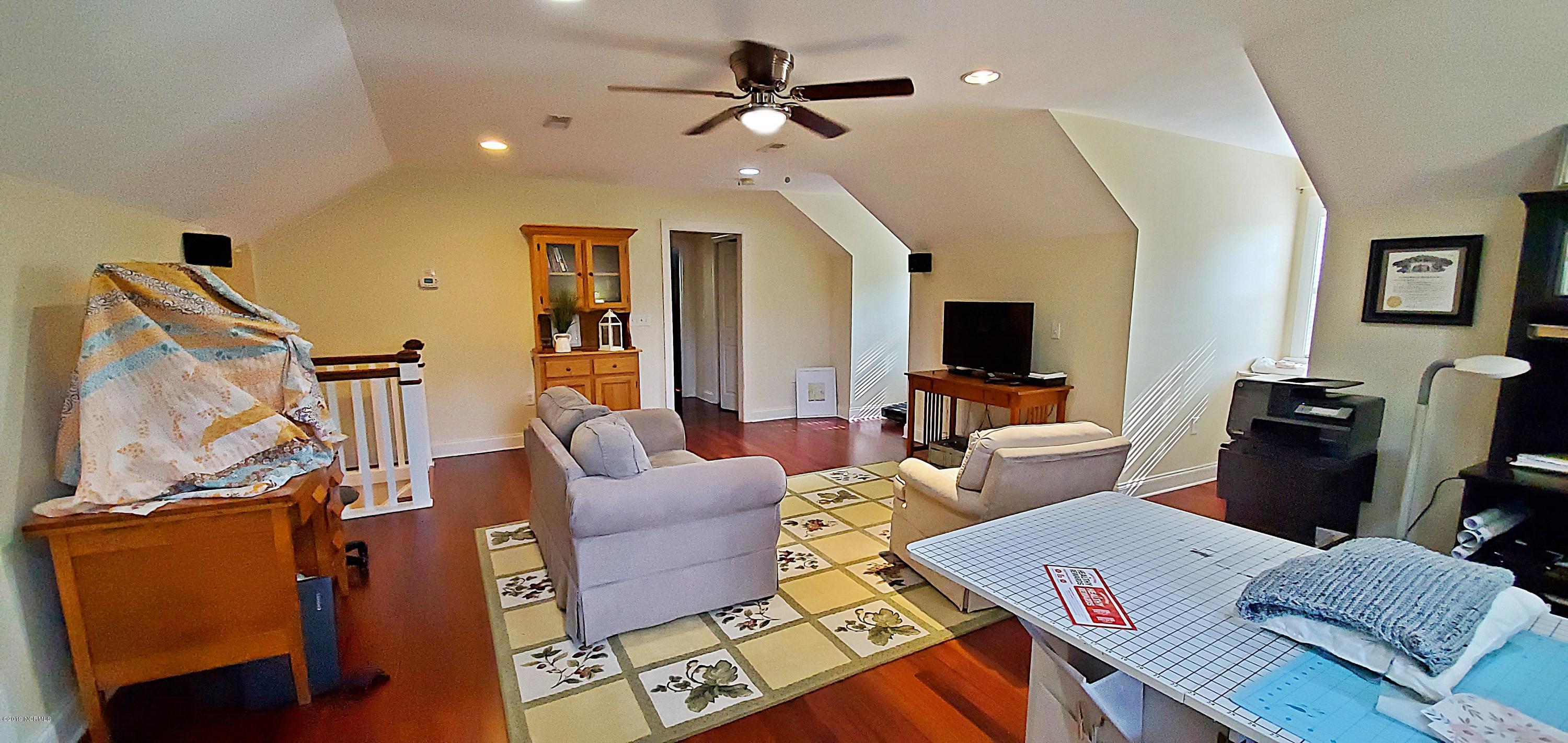 103 Spring Chase Lane Rocky Point, NC 28457 - Photo 14 of 30 103 Spring Chase Ln 11