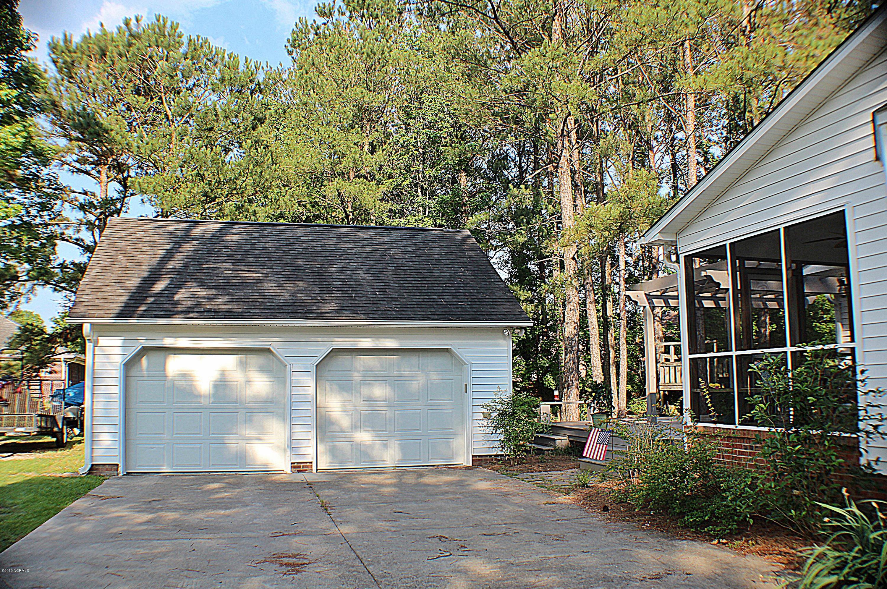 103 Spring Chase Lane Rocky Point, NC 28457 - Photo 21 of 30 103 Spring Chase Ln 22