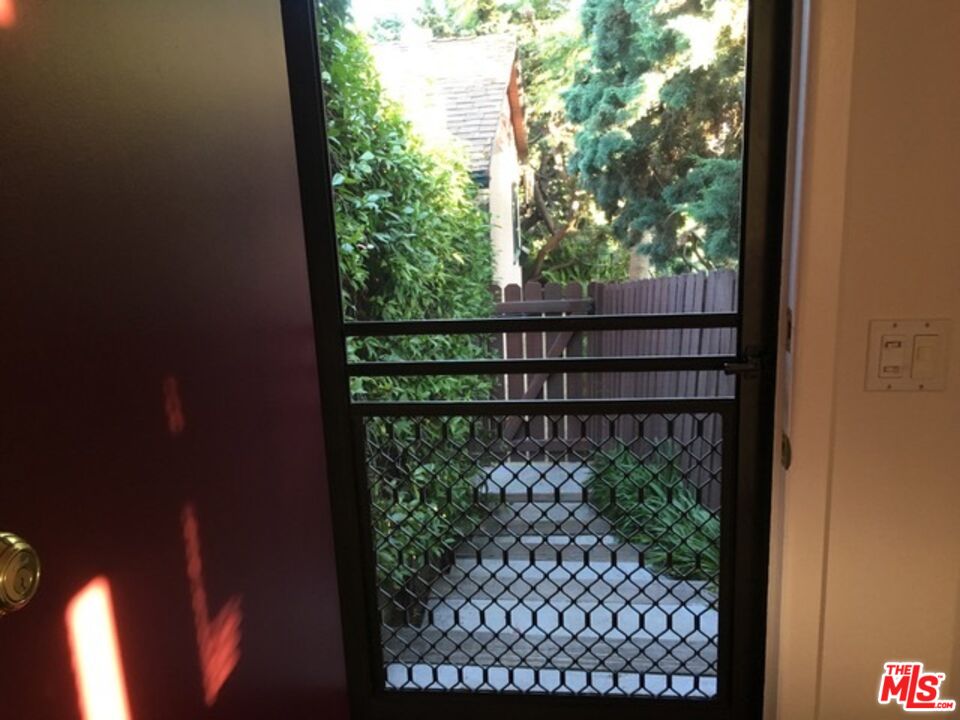 3127 18th Street, Unit GUESTHOUSE Santa Monica, CA 90405 - Photo 9 of 10