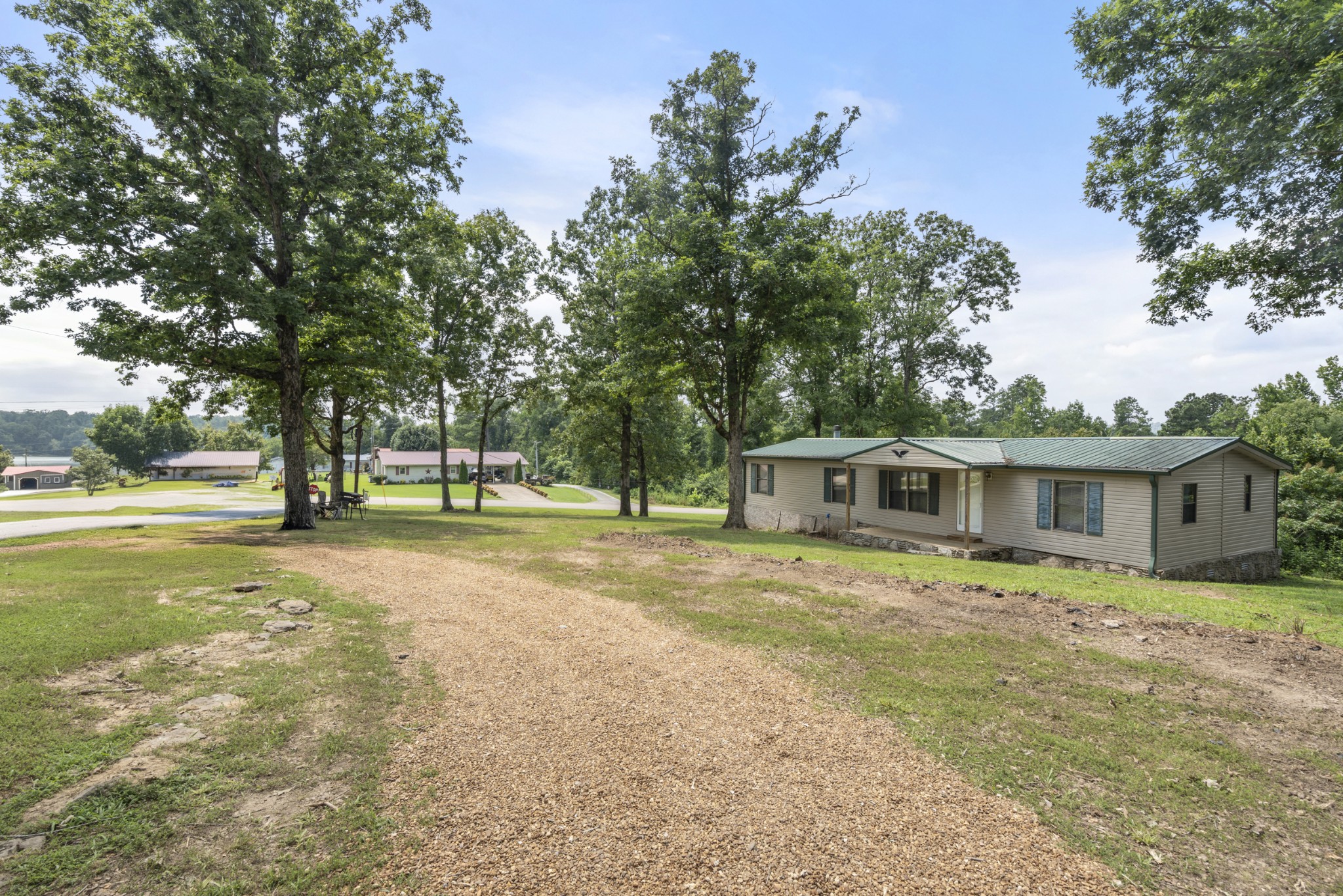 33 Lower Roans Creek Road Linden, TN 37096 - Photo 3 of 38