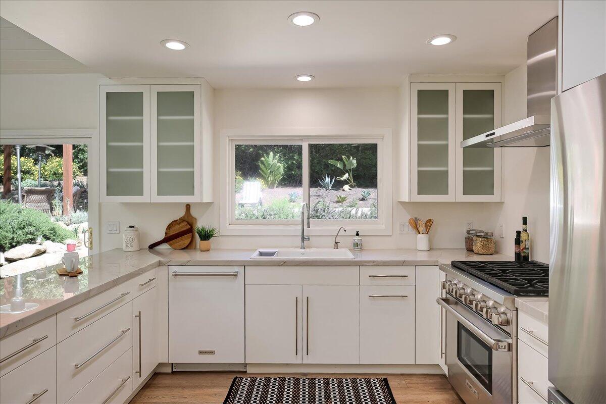 5134 Cathedral Oaks Road Santa Barbara, CA 93111 - Photo 10 of 30 Kitchen with Wolf range 30-030