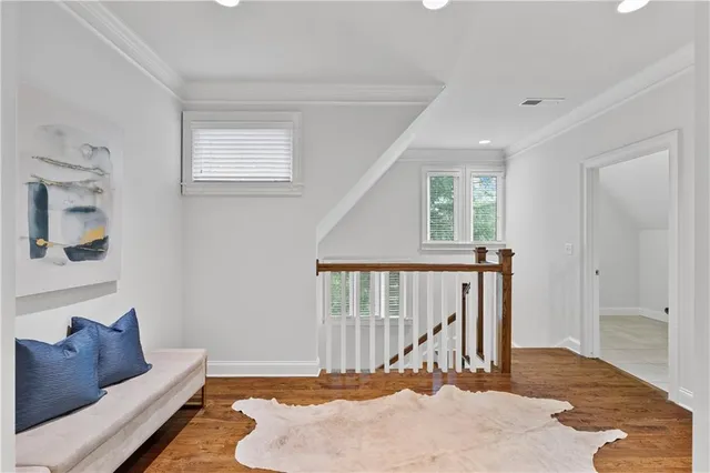 a view of livingroom with furniture and windows