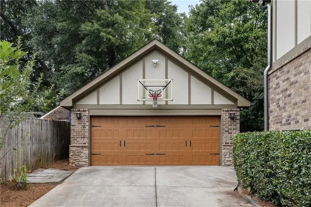 a view of a back yard with green space
