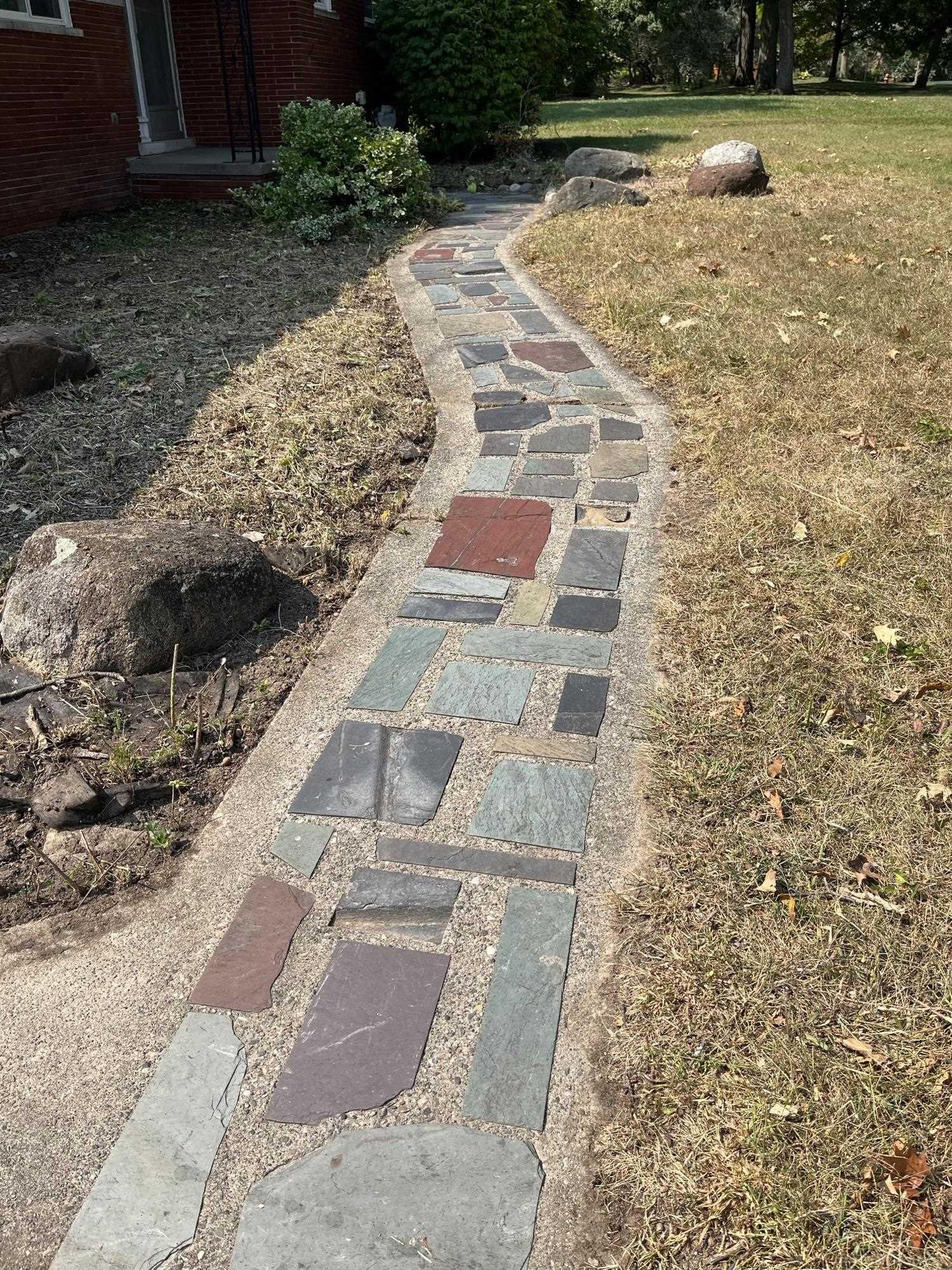 195 Windsor Road Rochester, MI 48307 - Photo 2 of 23 Slate Walkway