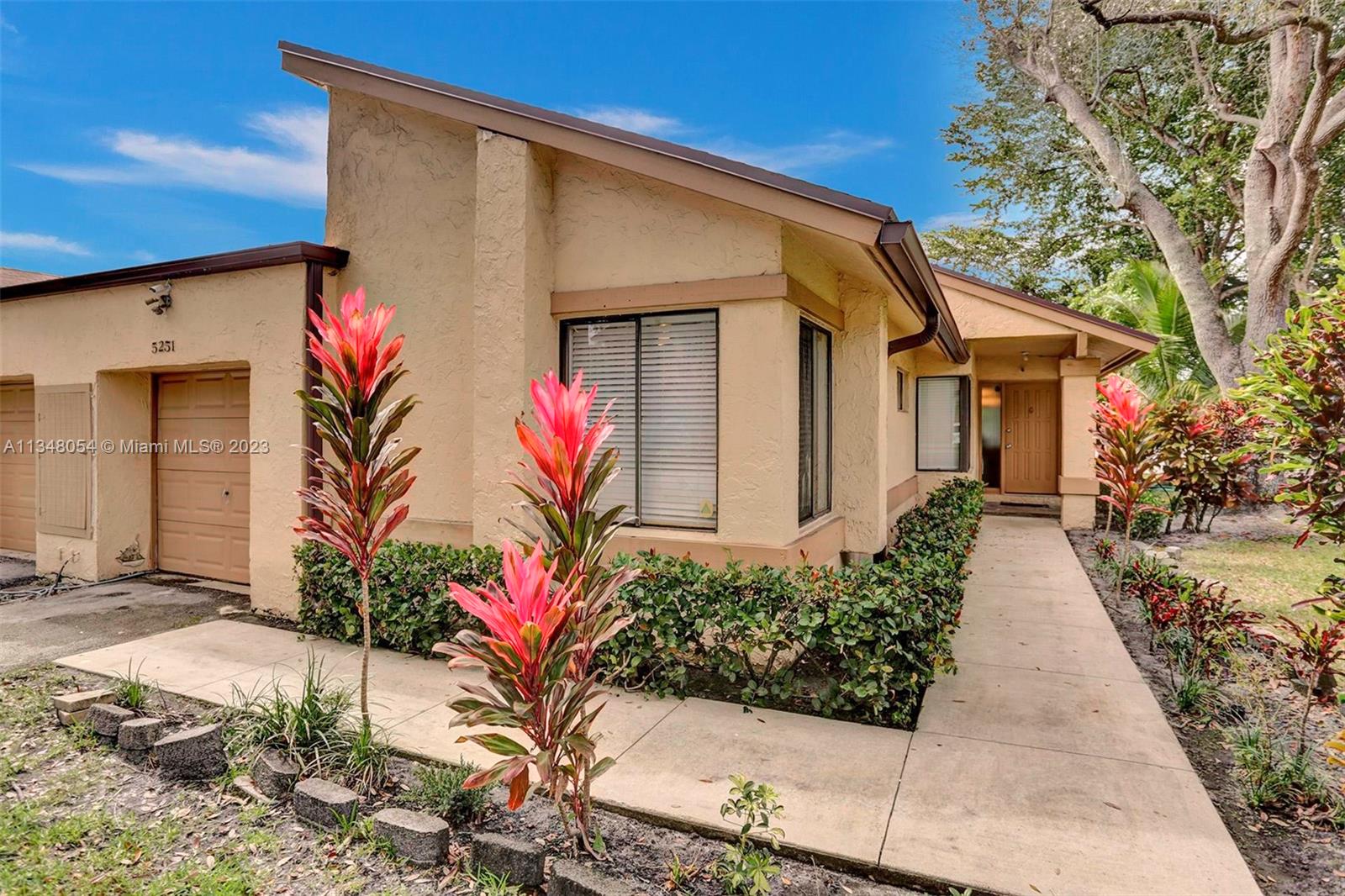 5251 Gate Lake Road, Unit 5251 Tamarac, FL 33319 - Photo 15 of 50 Gallery Image 15