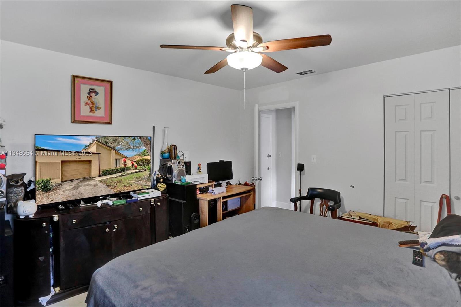 5251 Gate Lake Road, Unit 5251 Tamarac, FL 33319 - Photo 22 of 50 Gallery Image 22