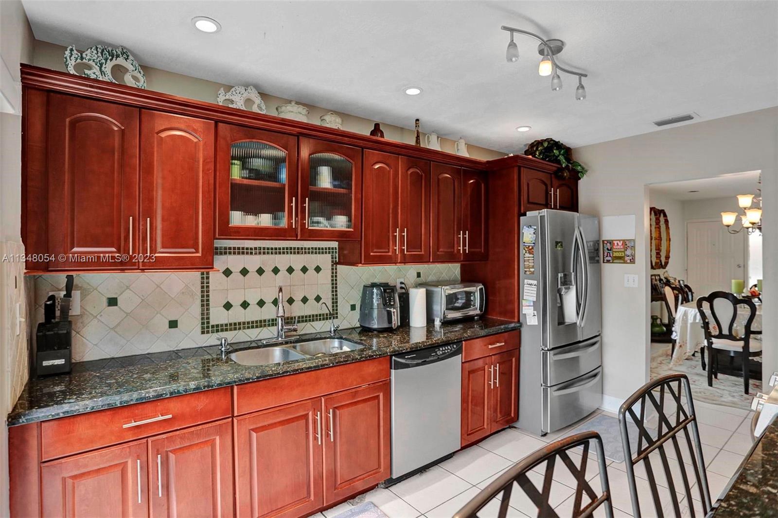 5251 Gate Lake Road, Unit 5251 Tamarac, FL 33319 - Photo 38 of 50 Gallery Image 38