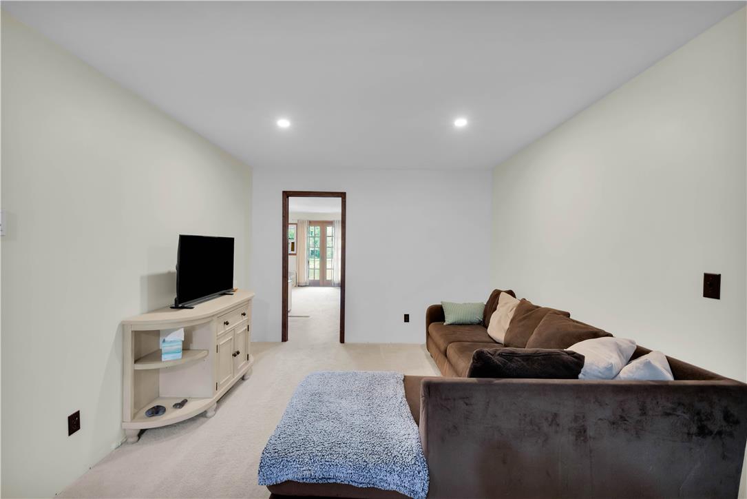 5973 Del Haven Road Bangor, PA 18013 - Photo 25 of 46 Apartment/In Law Suite