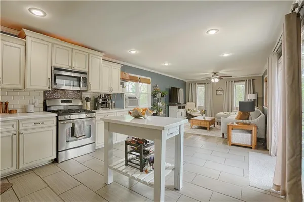 $350,000 | 705 West 91st Street, Kansas City, MO 64114