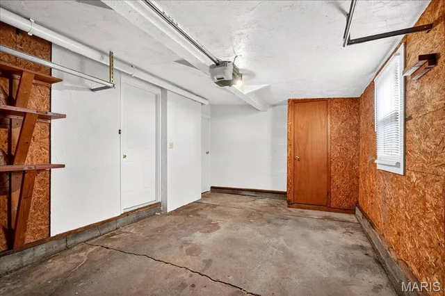 $100,000 | 1207 Kinsella Avenue, Belleville, IL 62226