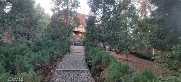 $2,700 | 1317 Pinetree Drive, Frazier Park, CA 93225