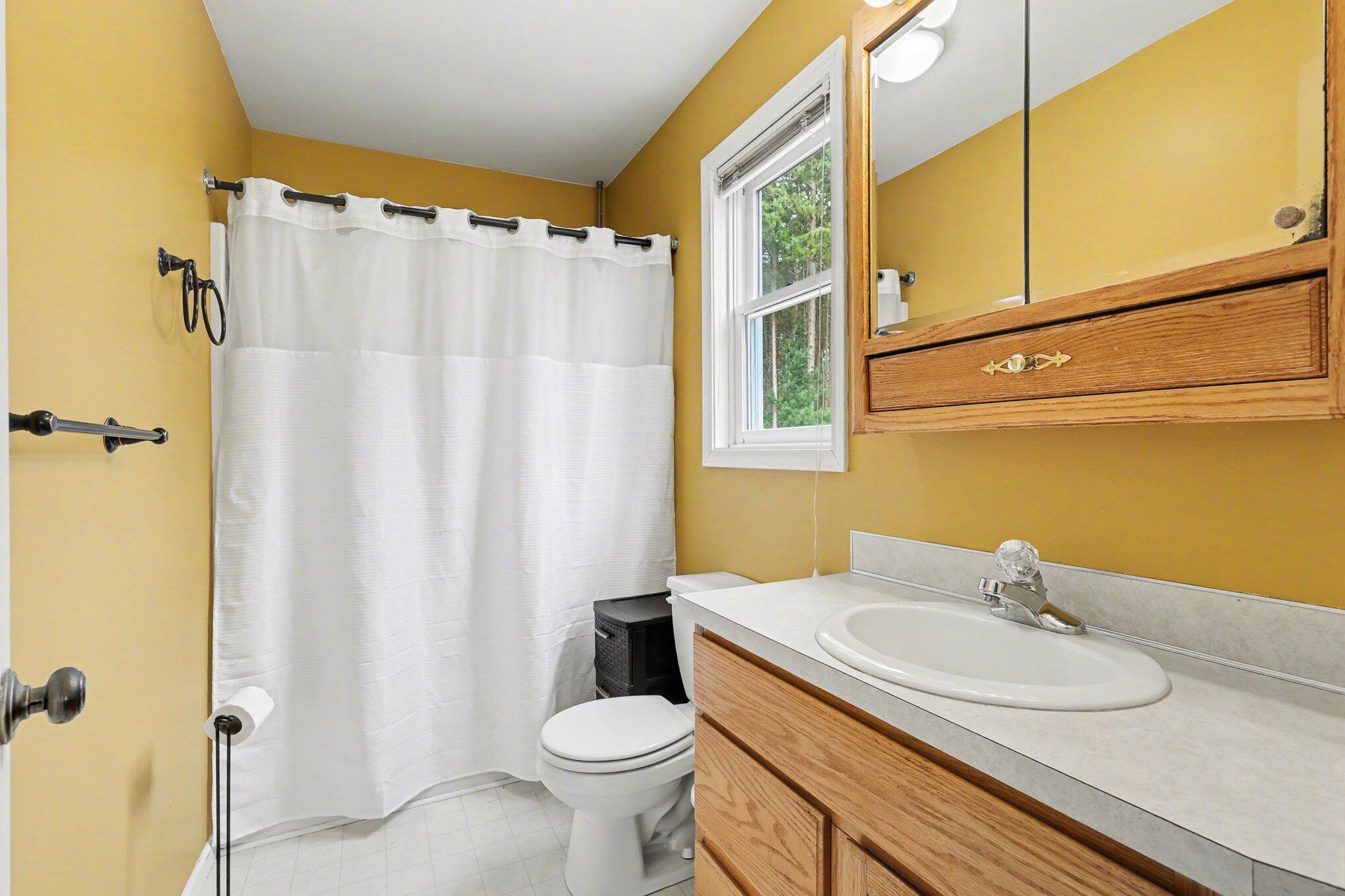 5314 West Lakewood Road Whitehall, MI 49461 - Photo 15 of 26 012_file_1536