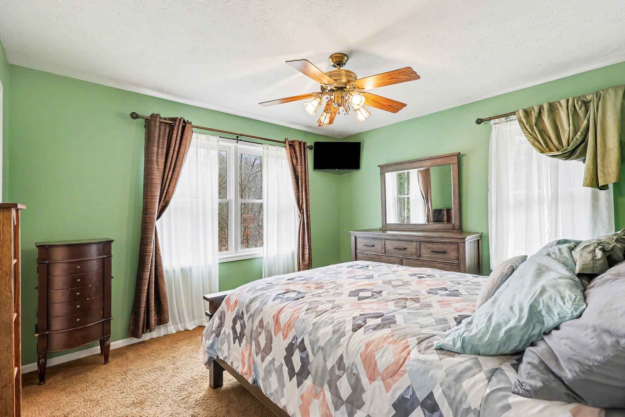 5314 West Lakewood Road Whitehall, MI 49461 - Photo 10 of 26 010_file_5811