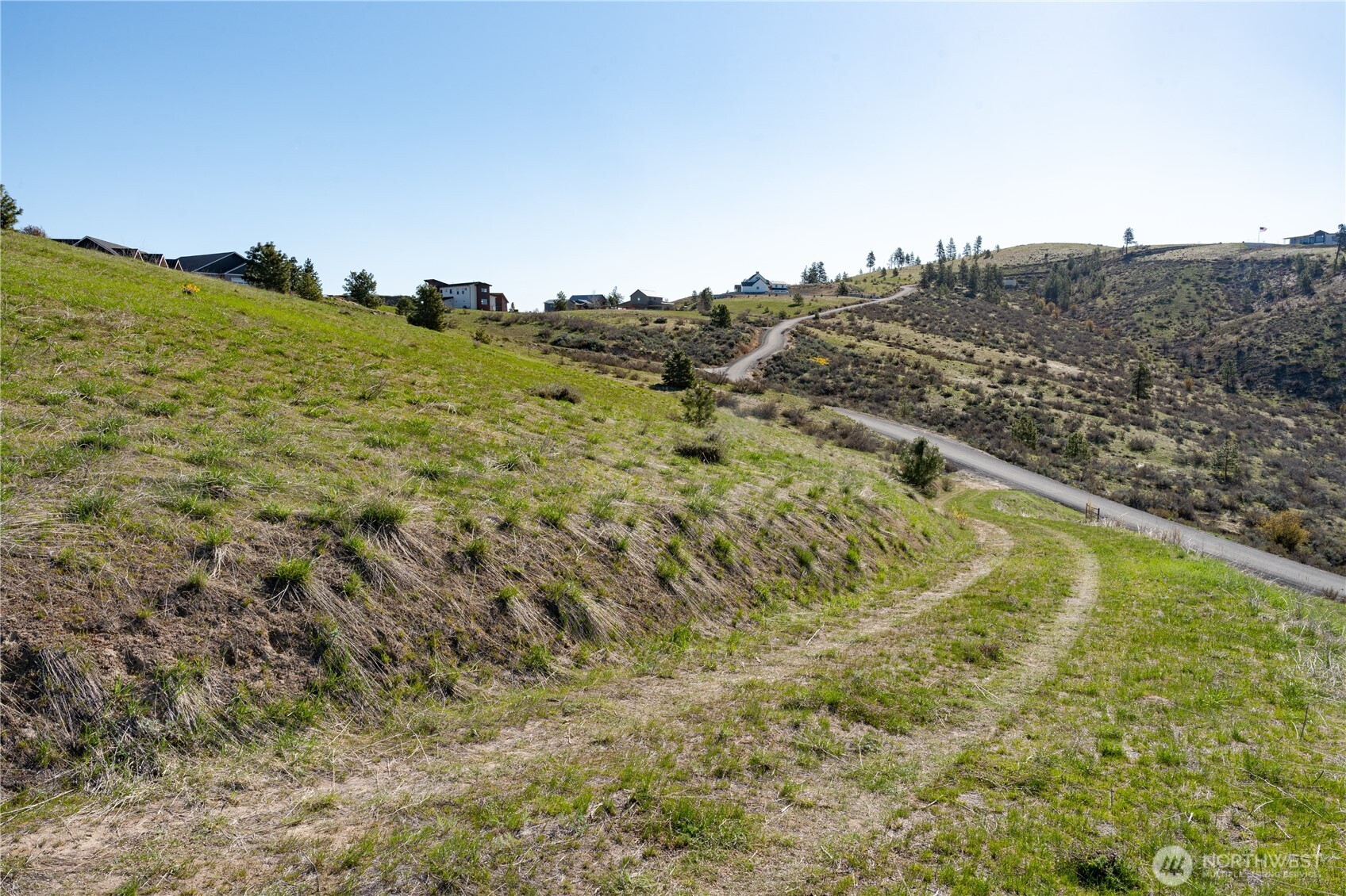 282 Hawks Ridge Road Chelan, WA 98816 - Photo 10 of 17