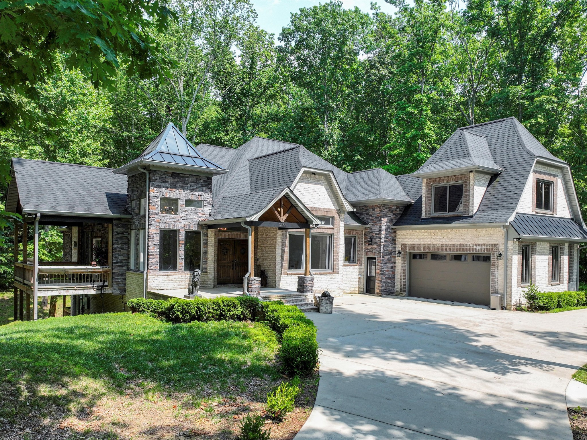1288 Rogues Fork Road Bethpage, TN 37022 - Photo 1 of 98 Gallery Image 1