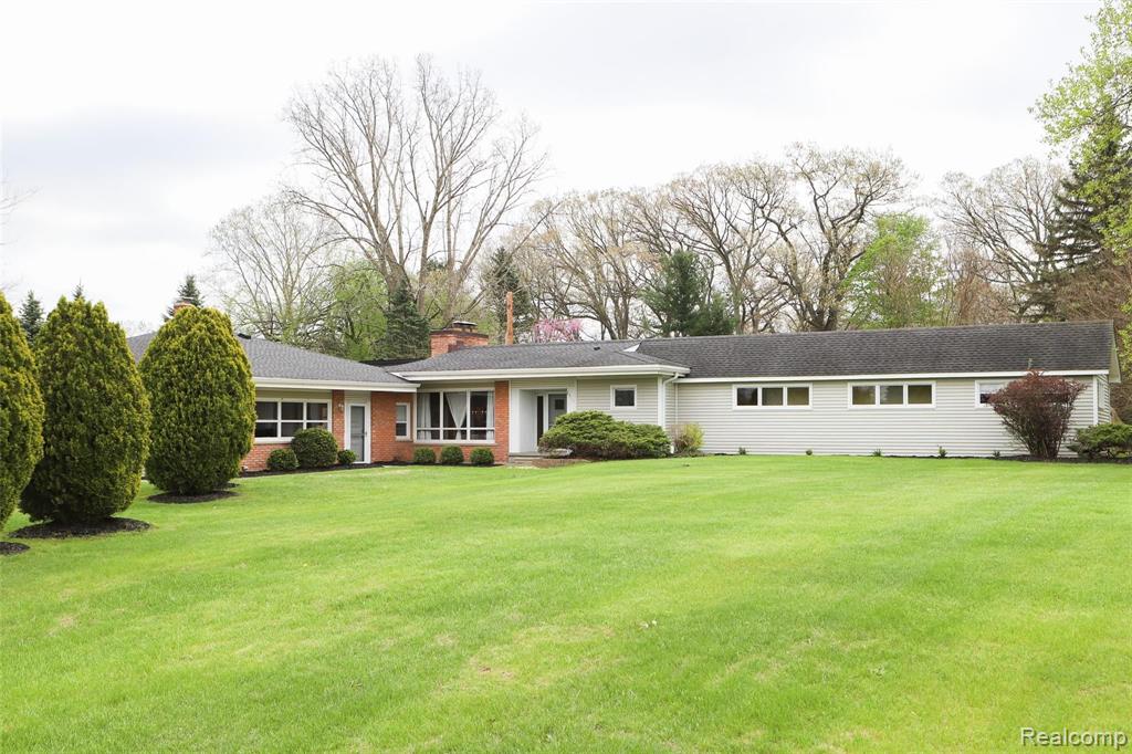 2511 Ellis Road Ypsilanti, MI 48197 - Photo 1 of 46