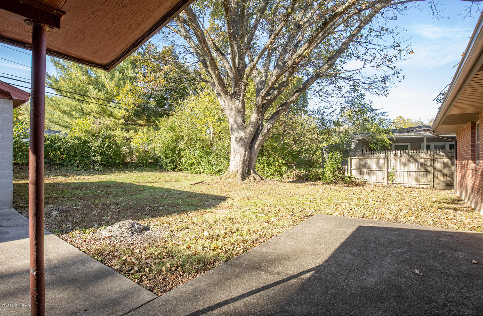 3118 Talisman Road Louisville, KY 40220 - Photo 23 of 28 Great for Griling