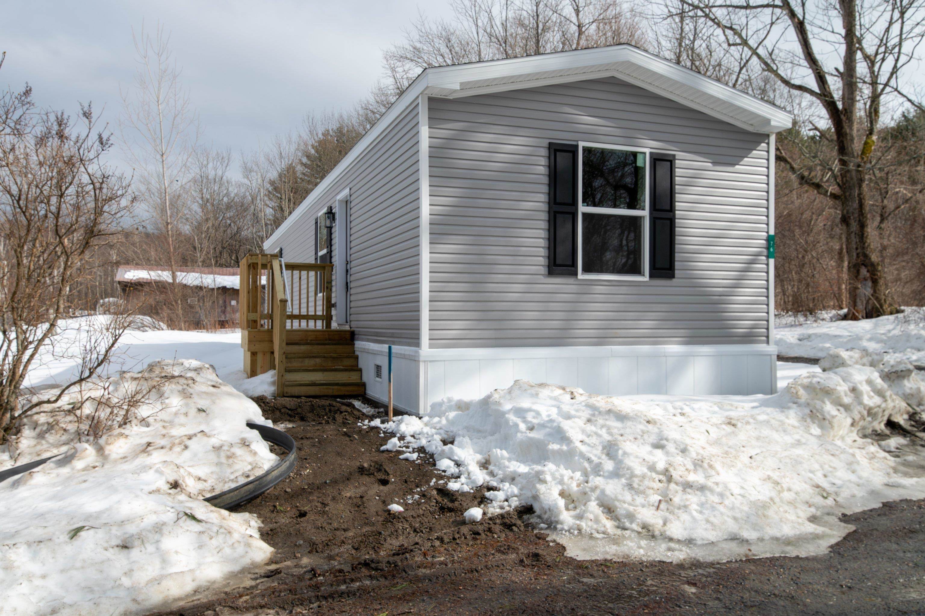 76 Oak Lane Springfield, VT 05156 - Photo 4 of 24