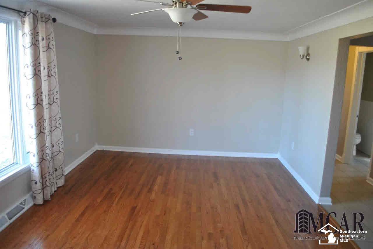 45 West Erie Road Temperance, MI 48182 - Photo 7 of 17 21419636-6.JPG