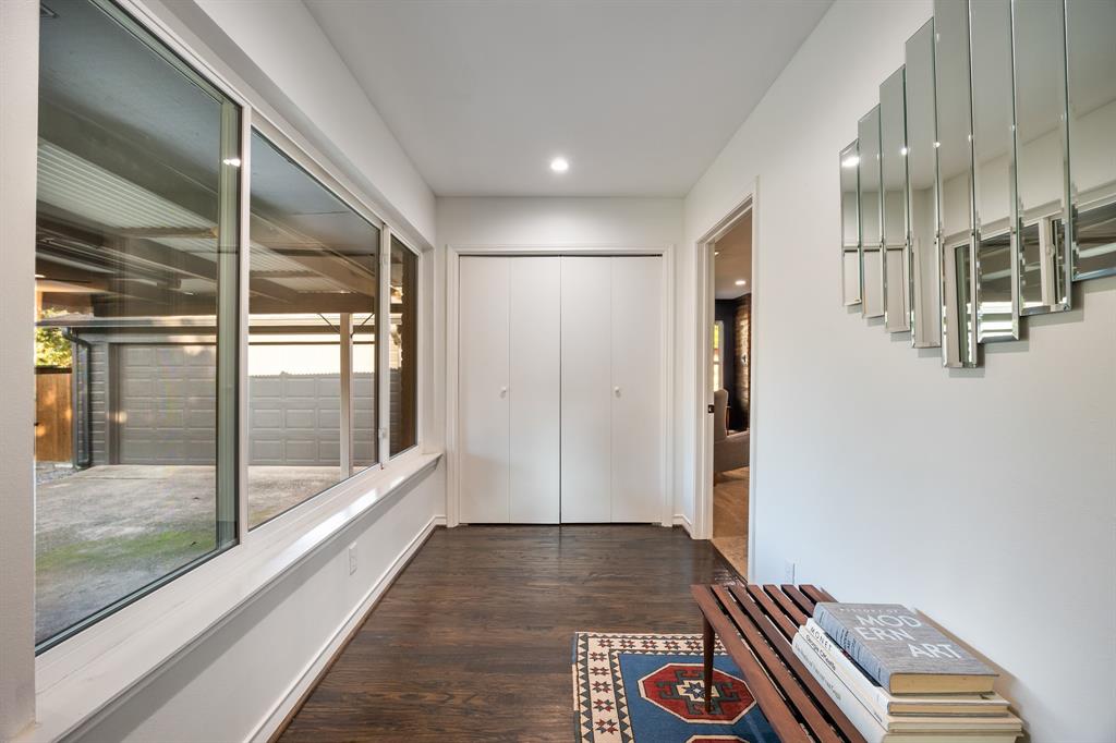 11718 Rogue Way Dallas, TX 75218 - Photo 13 of 35 a view of entryway