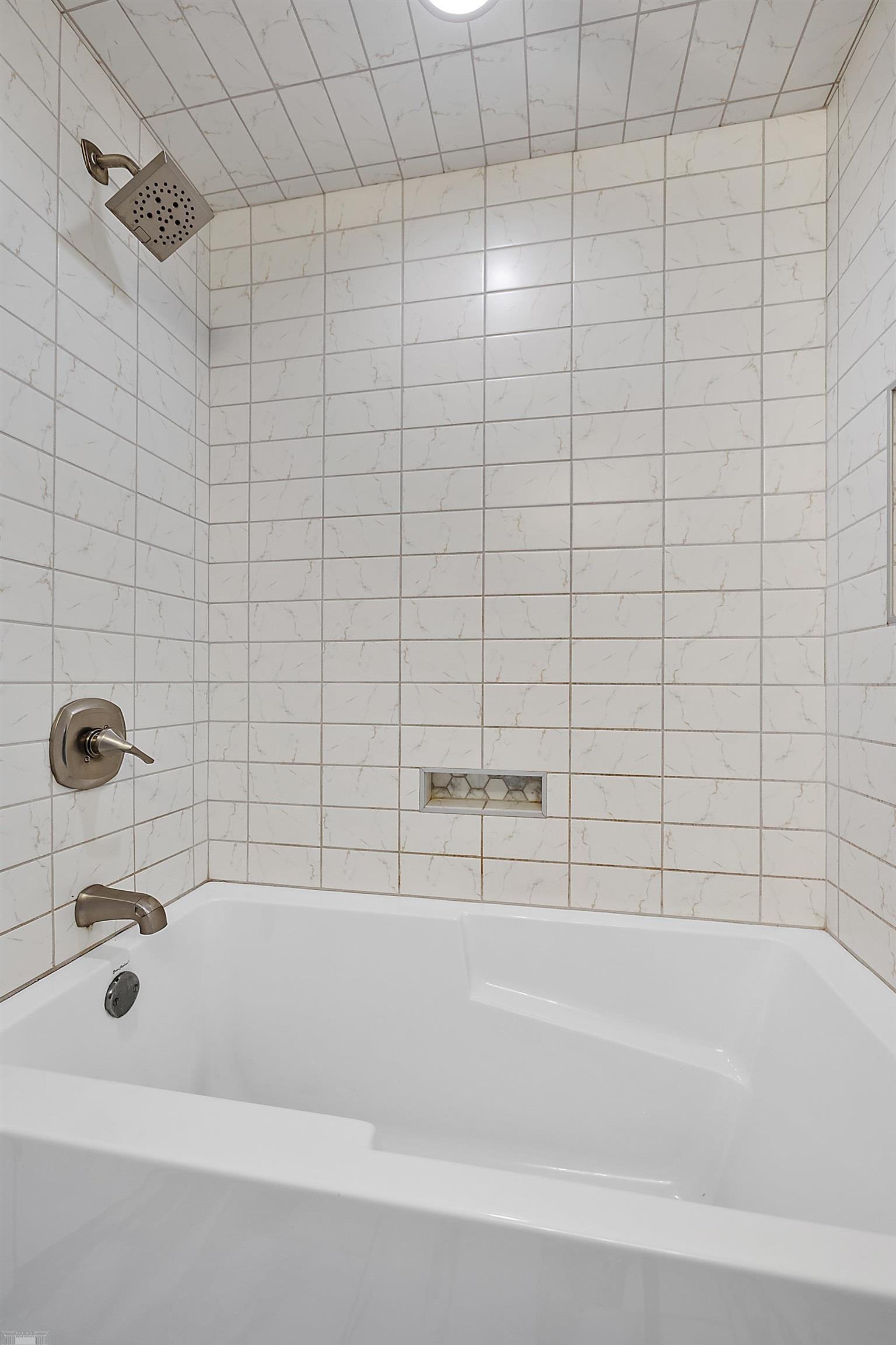 49 Hampton Road Grosse Pointe Shores, MI 48236 - Photo 35 of 51