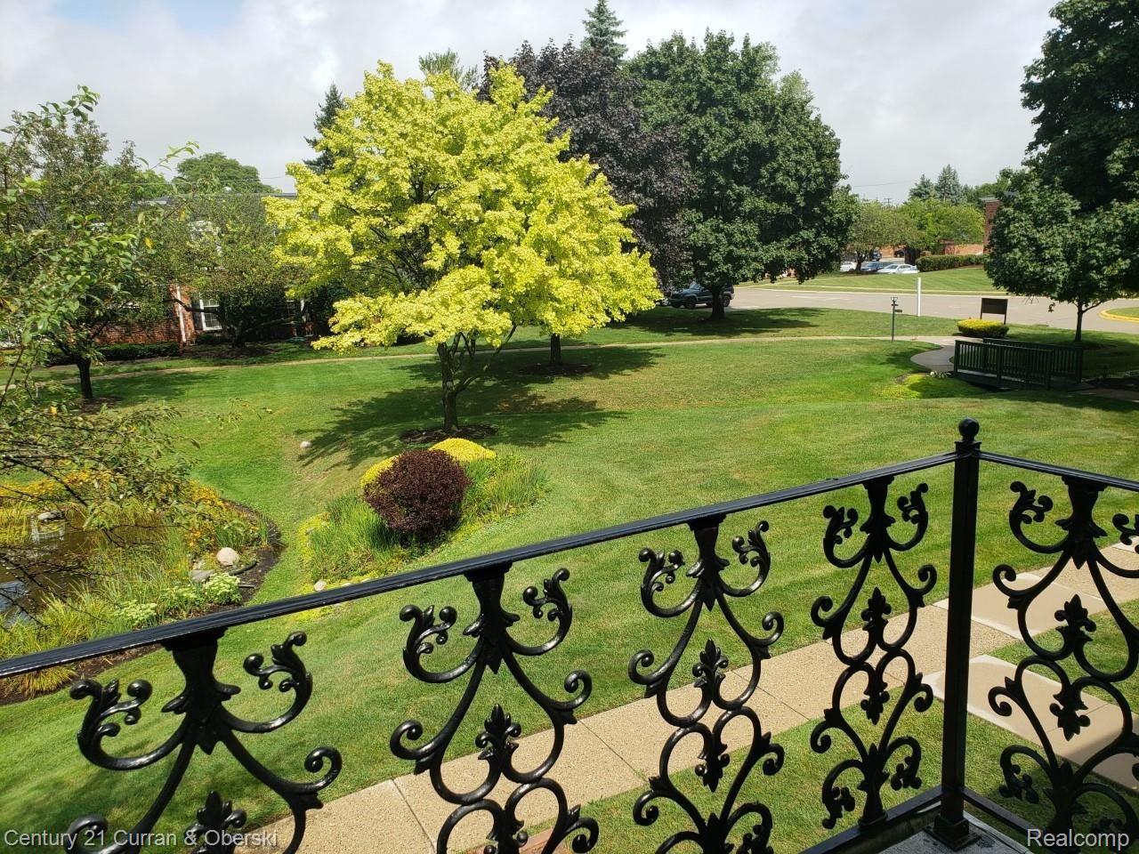 18301 13 Mile Road, Unit B23 Southfield, MI 48076 - Photo 26 of 41 thumbnail_20200828_135855_resized.jpg