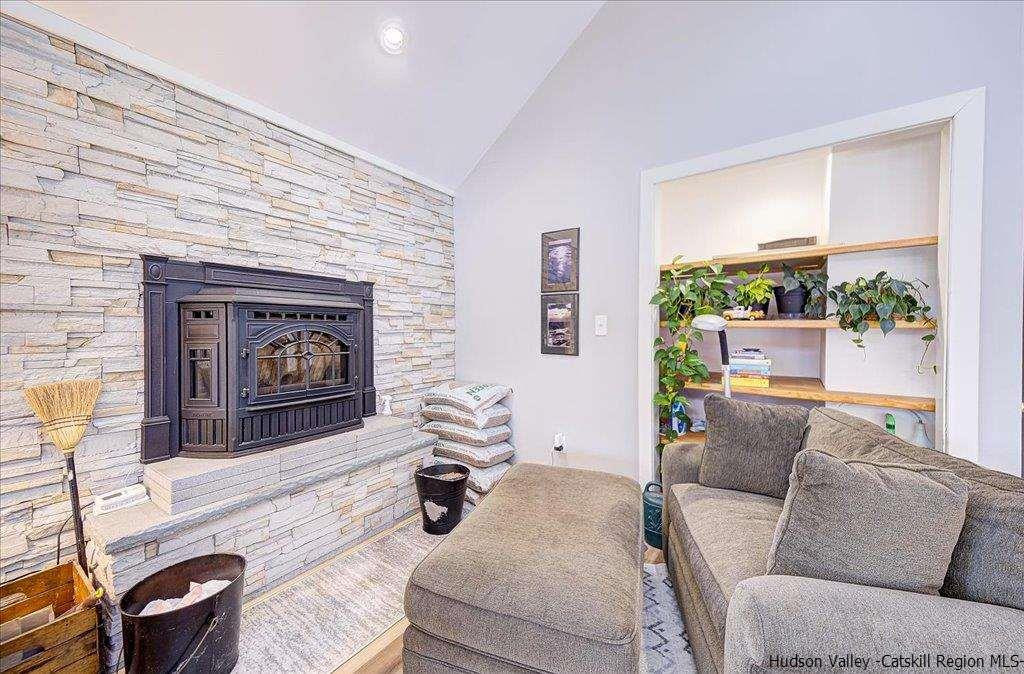 264 N Road Milton, NY 12547 - Photo 4 of 32 Photo 5