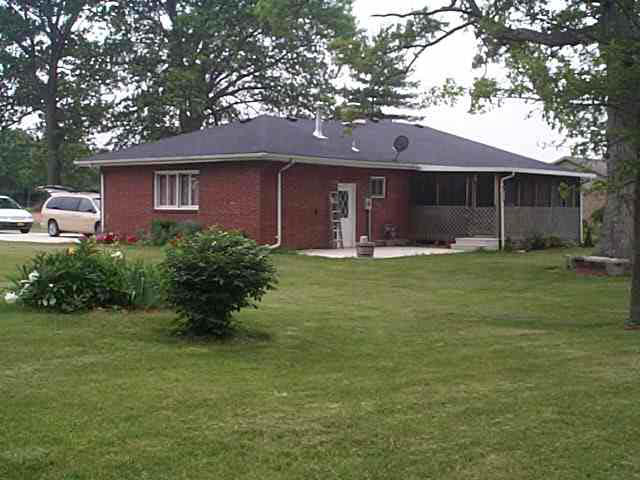 7020 West Cornbread Road Yorktown, IN 47396 - Photo 3 of 9