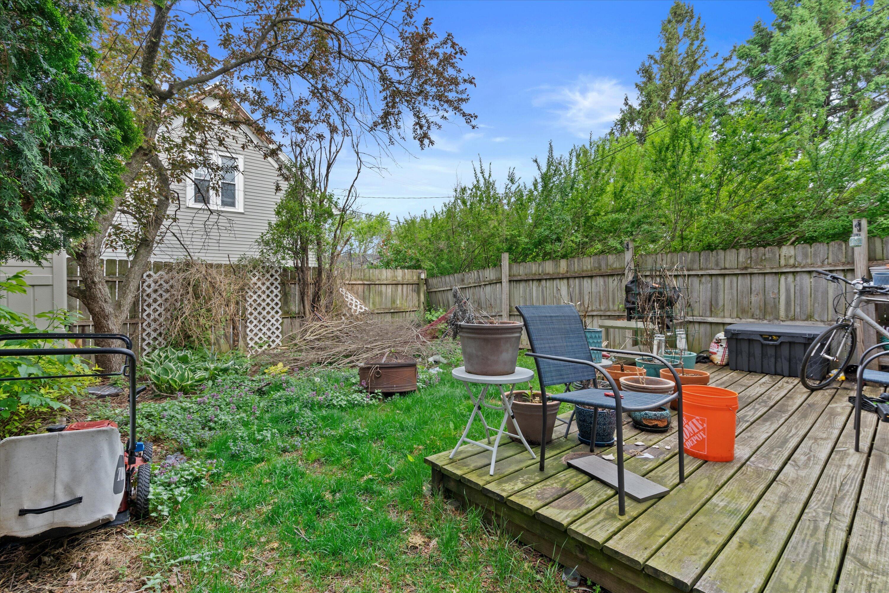 2147 South Mound Street, Unit 2147A Milwaukee, WI 53207 - Photo 25 of 26 16-DSC05919
