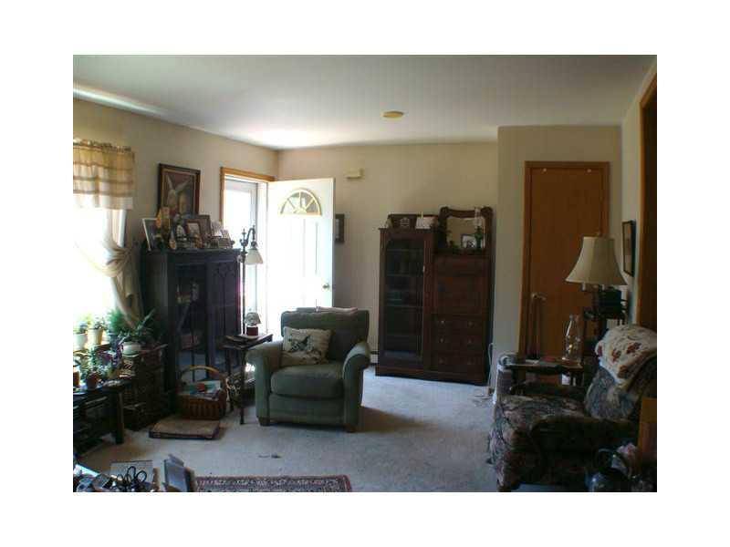 46 Mill Creek Road Spruce Head, ME 04859 - Photo 2 of 20 Living Room.