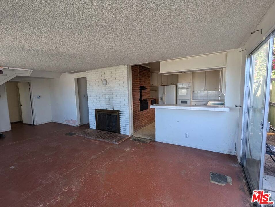 343 Fowling Street Playa del Rey, CA 90293 - Photo 5 of 52