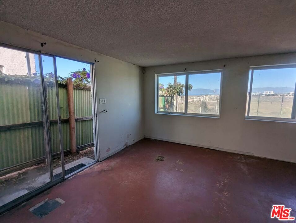 343 Fowling Street Playa del Rey, CA 90293 - Photo 6 of 52