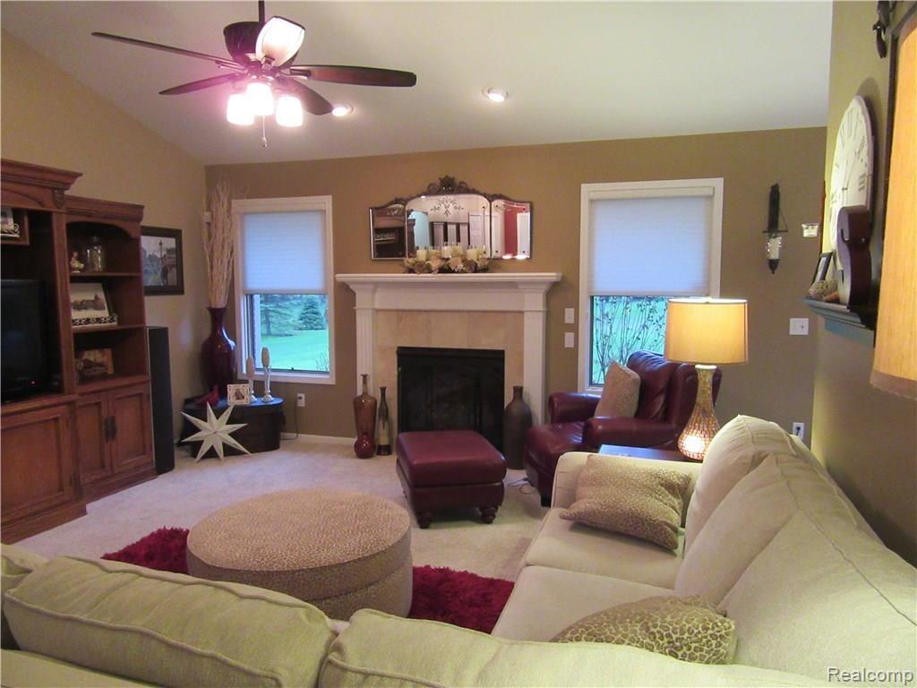 21460 Timber Ridge Drive Woodhaven, MI 48183 - Photo 7 of 50