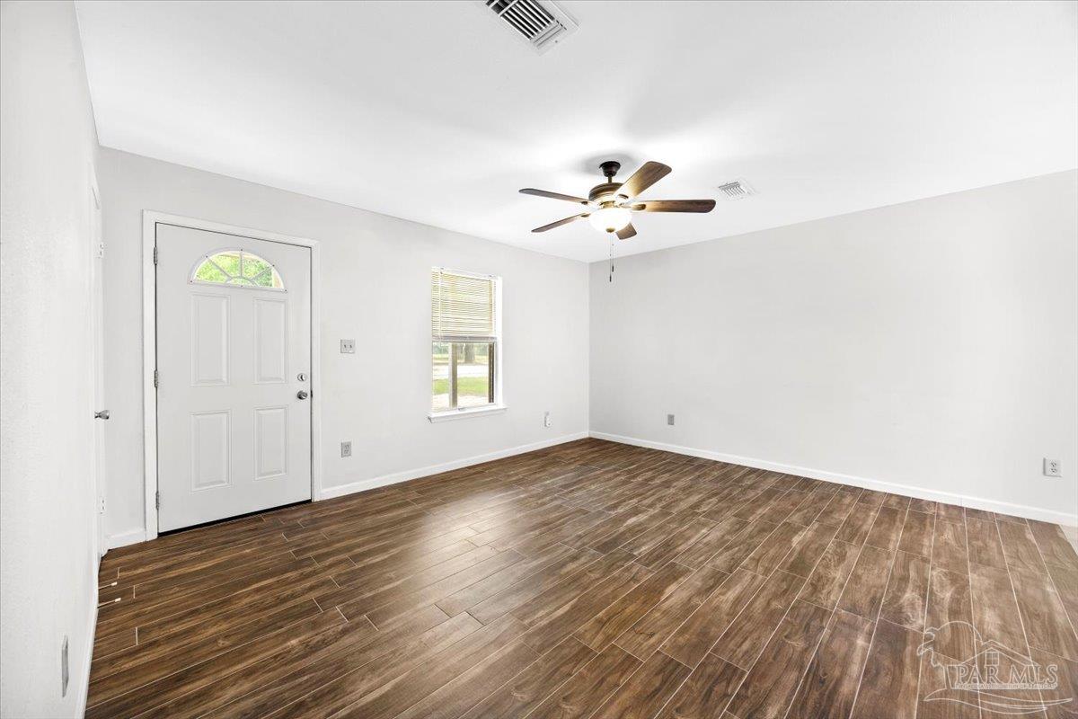 4632 Old Guernsey Road Pace, FL 32571 - Photo 5 of 22