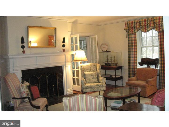 210 South Radnor Chester Road Villanova, PA 19085 - Photo 7 of 23 Living Room