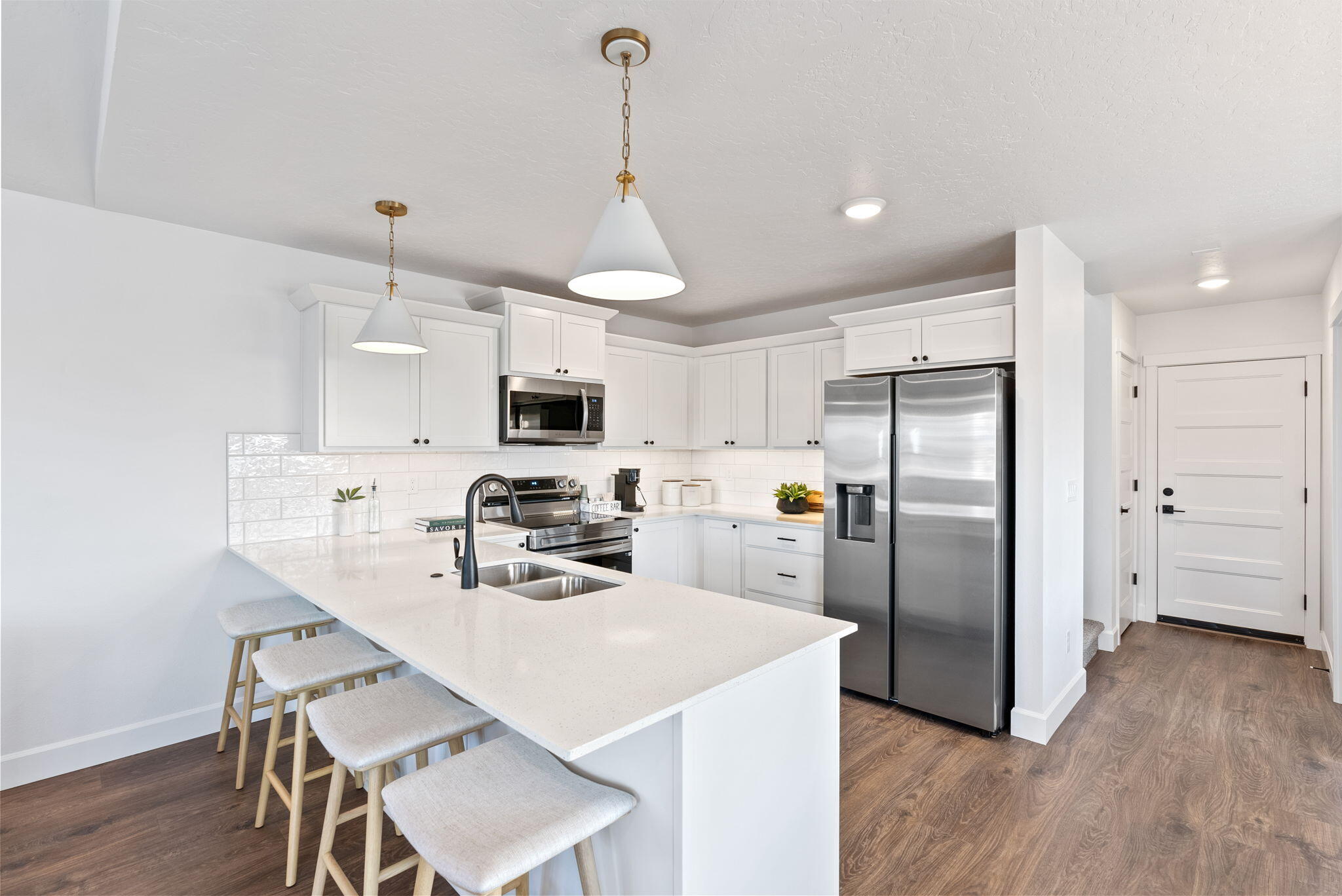 3960 Southwest Obsidian Place, Unit 141 Redmond, OR 97756 - Photo 12 of 28 Sample Photo