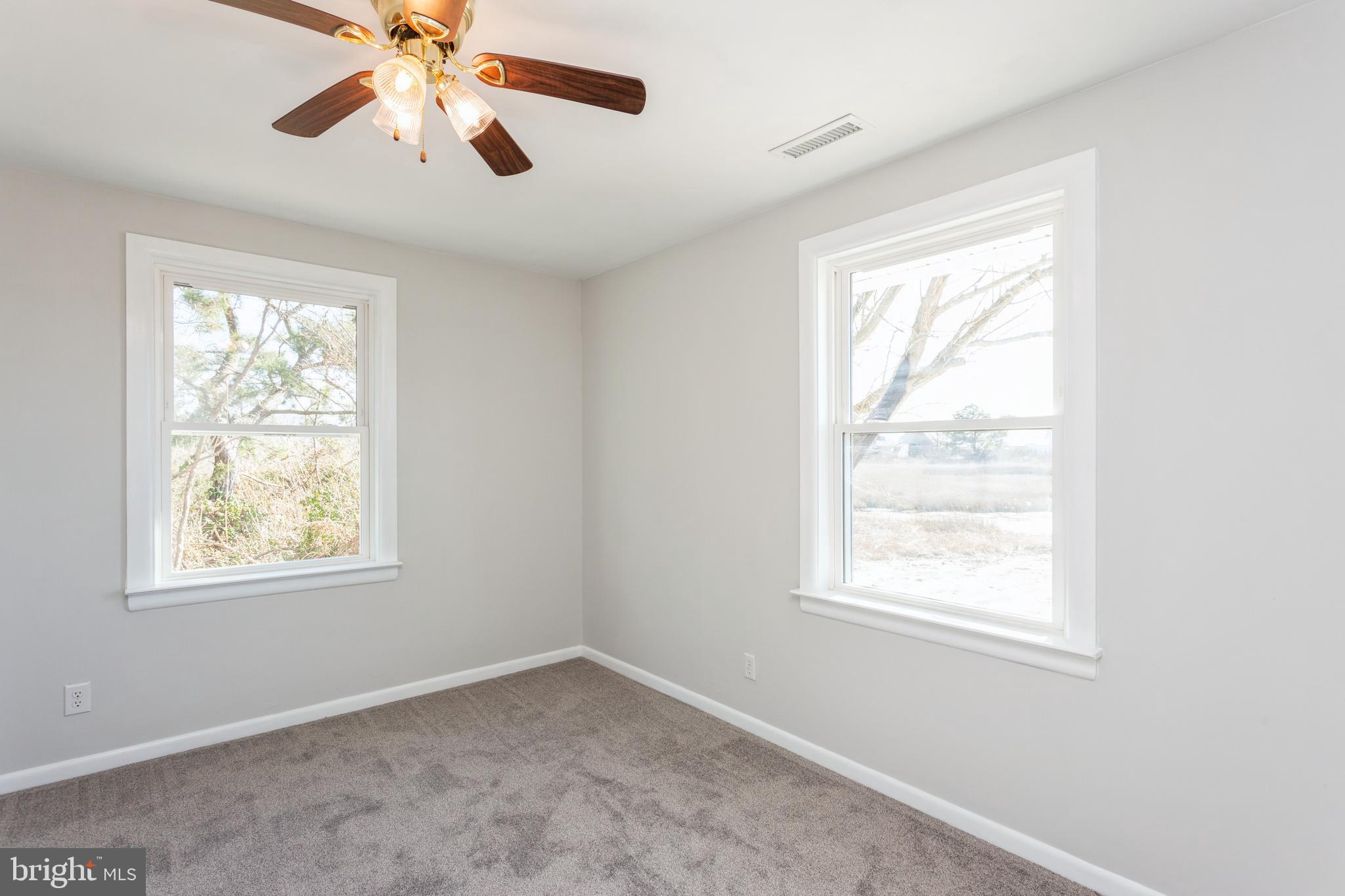 7744 Riverview Road Westover, MD 21871 - Photo 19 of 31 Ceiling Fan and Natural Light is abundant here!