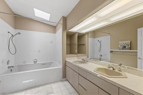 $1,225,000 | 120 Country Club Drive, Unit 59, Incline Village, NV 89451