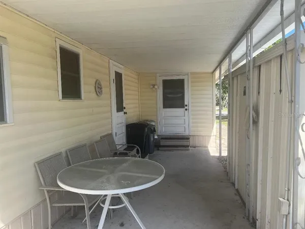 $1,100 | 1949 Hess Drive, Holiday, FL 34691