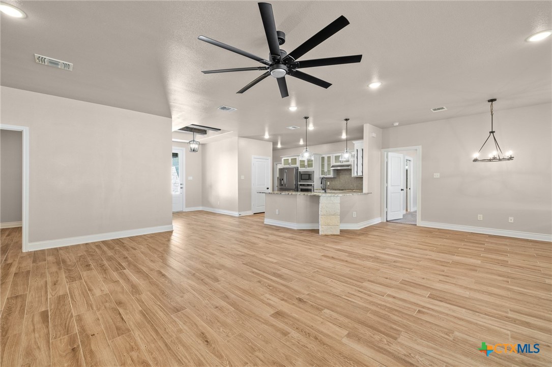 6466 Sparta Road Belton, TX 76513 - Photo 7 of 34