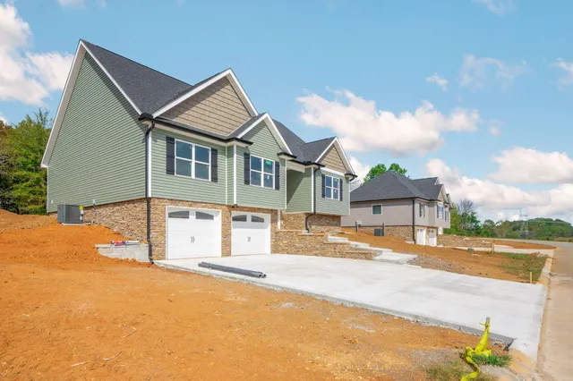 $449,900 | 8058 Abraham Lane, Ooltewah, TN 37363