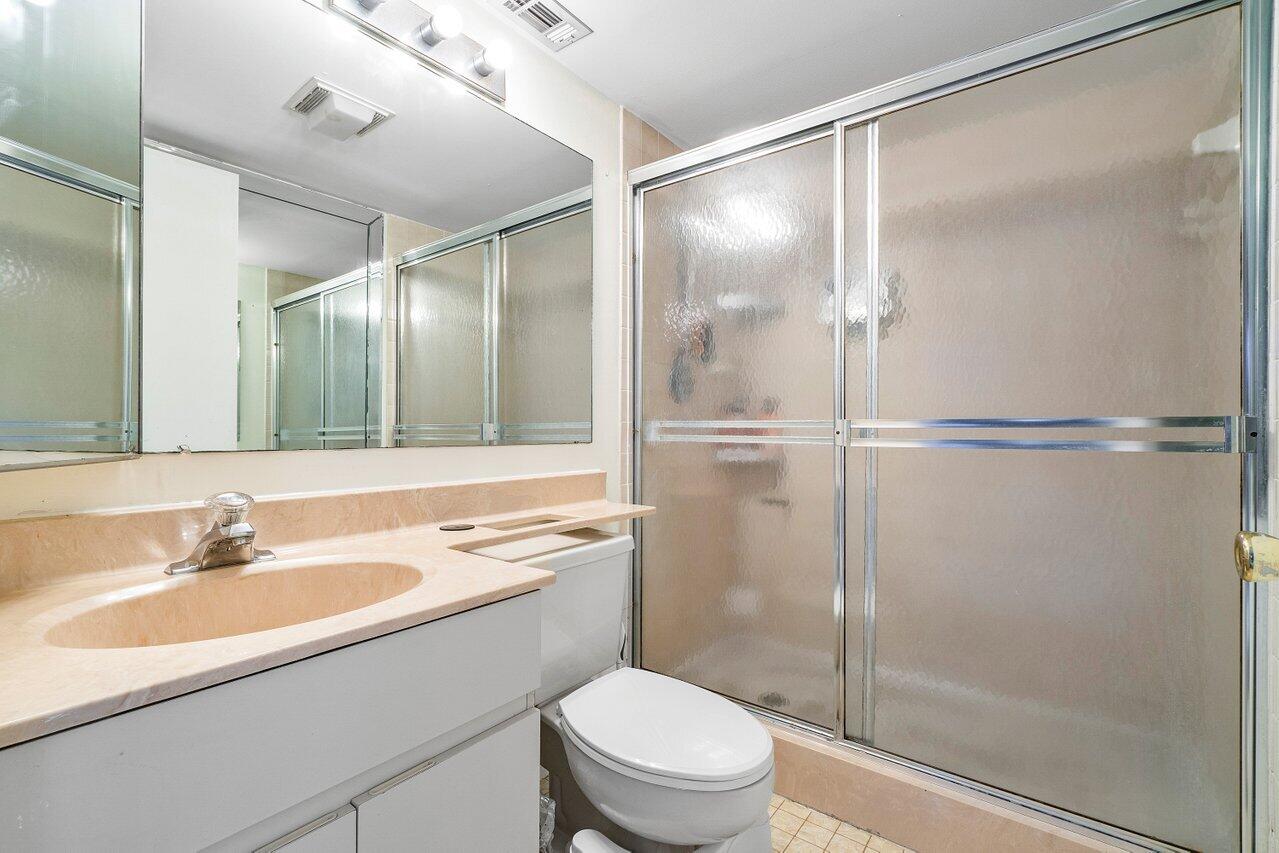 22946 Oxford Place, Unit B Boca Raton, FL 33433 - Photo 26 of 28 026-22946OxfordPlace-BocaRaton-FL-33433-